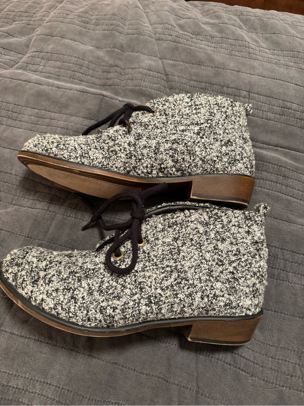 Dirty Laundry Speckled Gray Wool-Textured Lace-Up Ankle Boots
